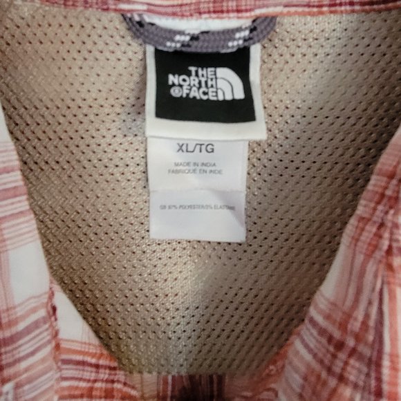 The North Face Women’s Red & White Plaid Long Sleeve Button Down Shirt. Sz: XL - Picture 4 of 5